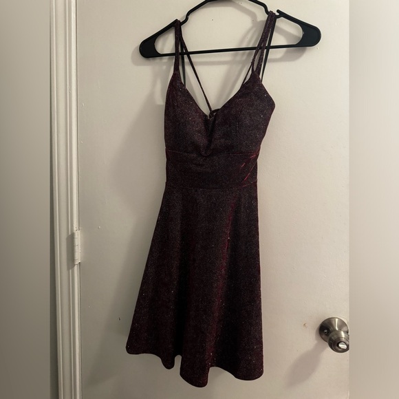 Dress - Picture 1 of 9